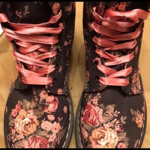 Dr. Martens Victorian Floral Boots